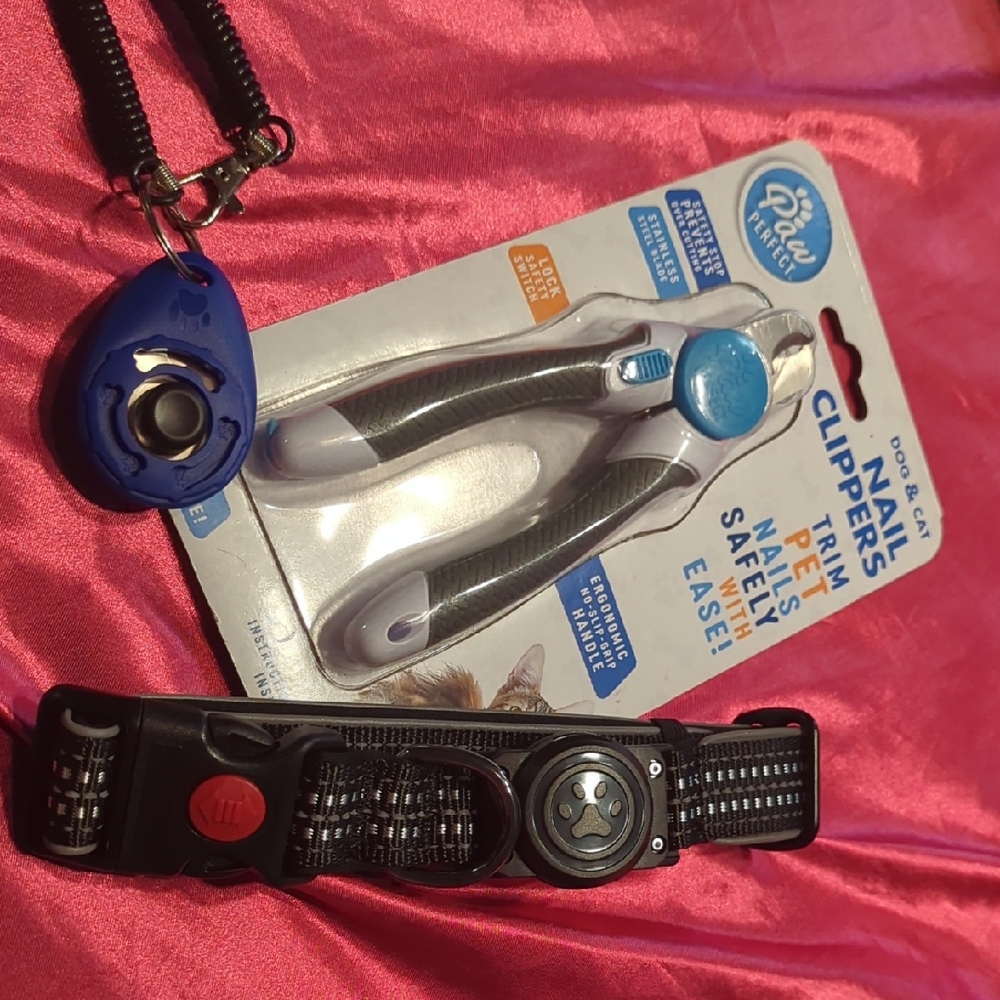 Dog Collar/Nail Clippers/Training Clicker